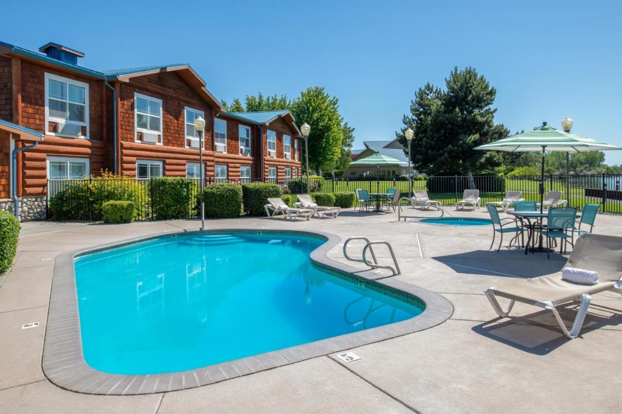 River Lodge And Cabins Boardman Εξωτερικό φωτογραφία