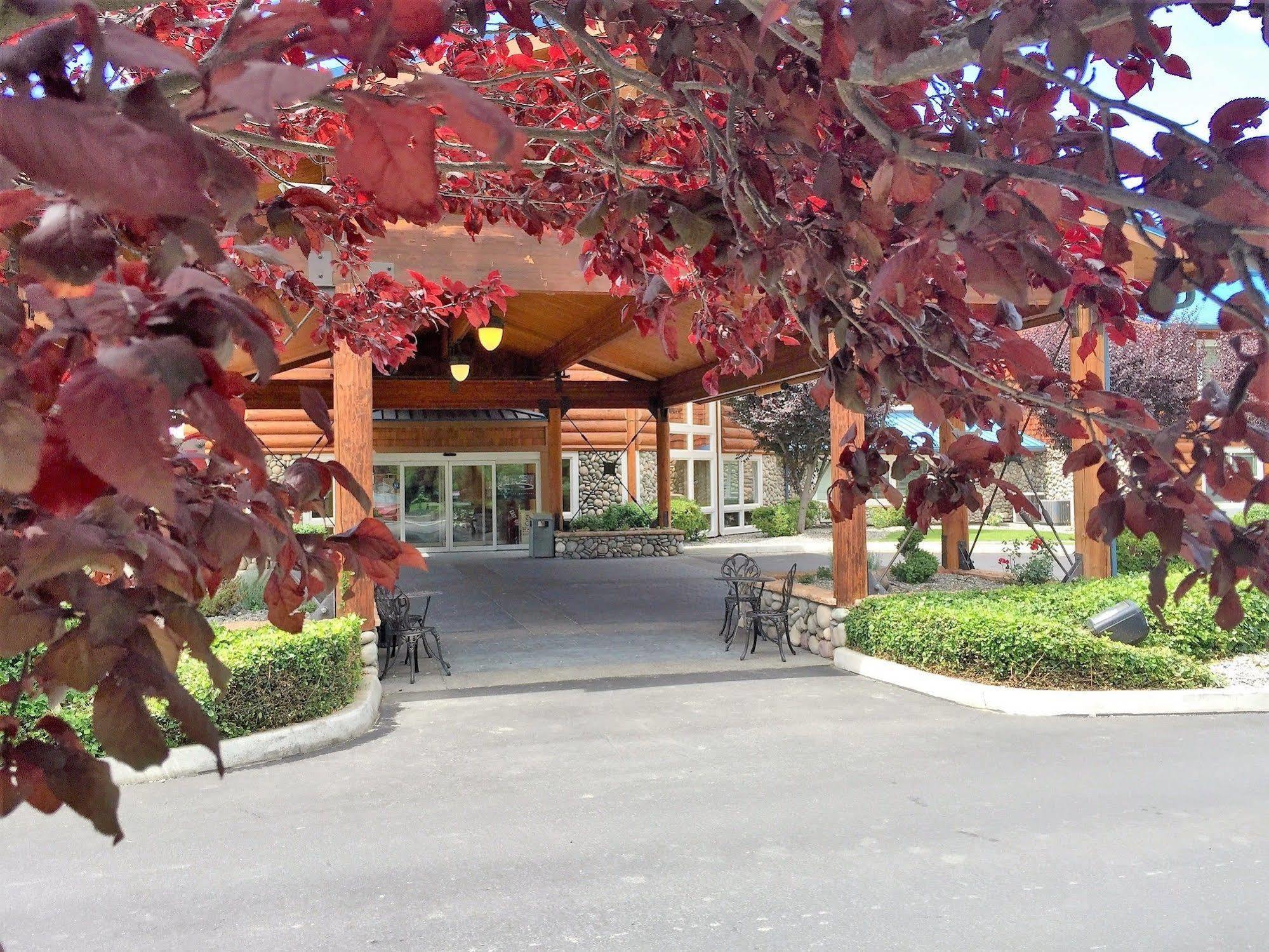 River Lodge And Cabins Boardman Εξωτερικό φωτογραφία