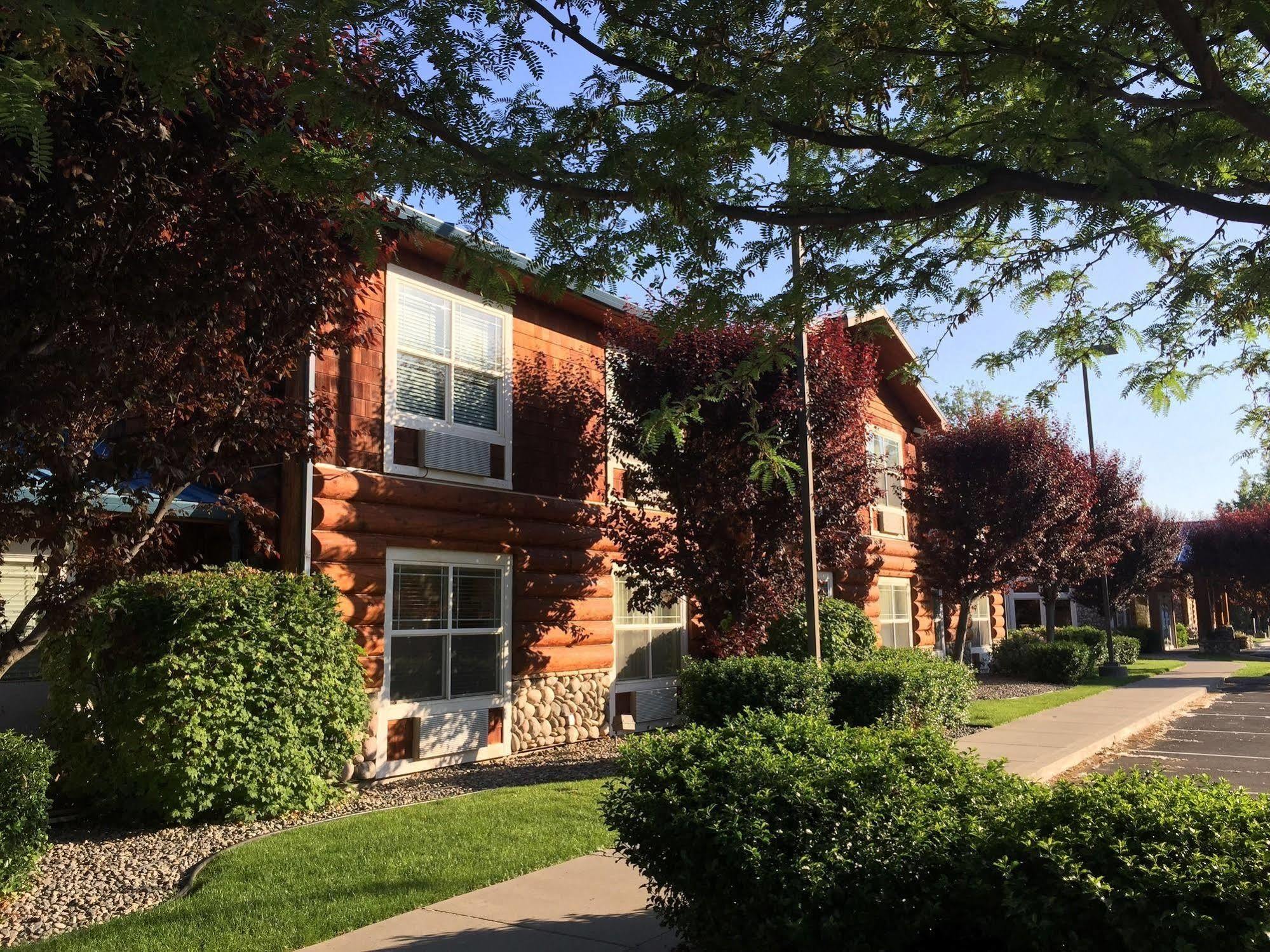 River Lodge And Cabins Boardman Εξωτερικό φωτογραφία